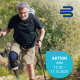 Auf dem Foto sieht man einen Mann beim Wandern, der die neue Knie-Orthese GenuTrain® OA von Bauerfeind trägt.